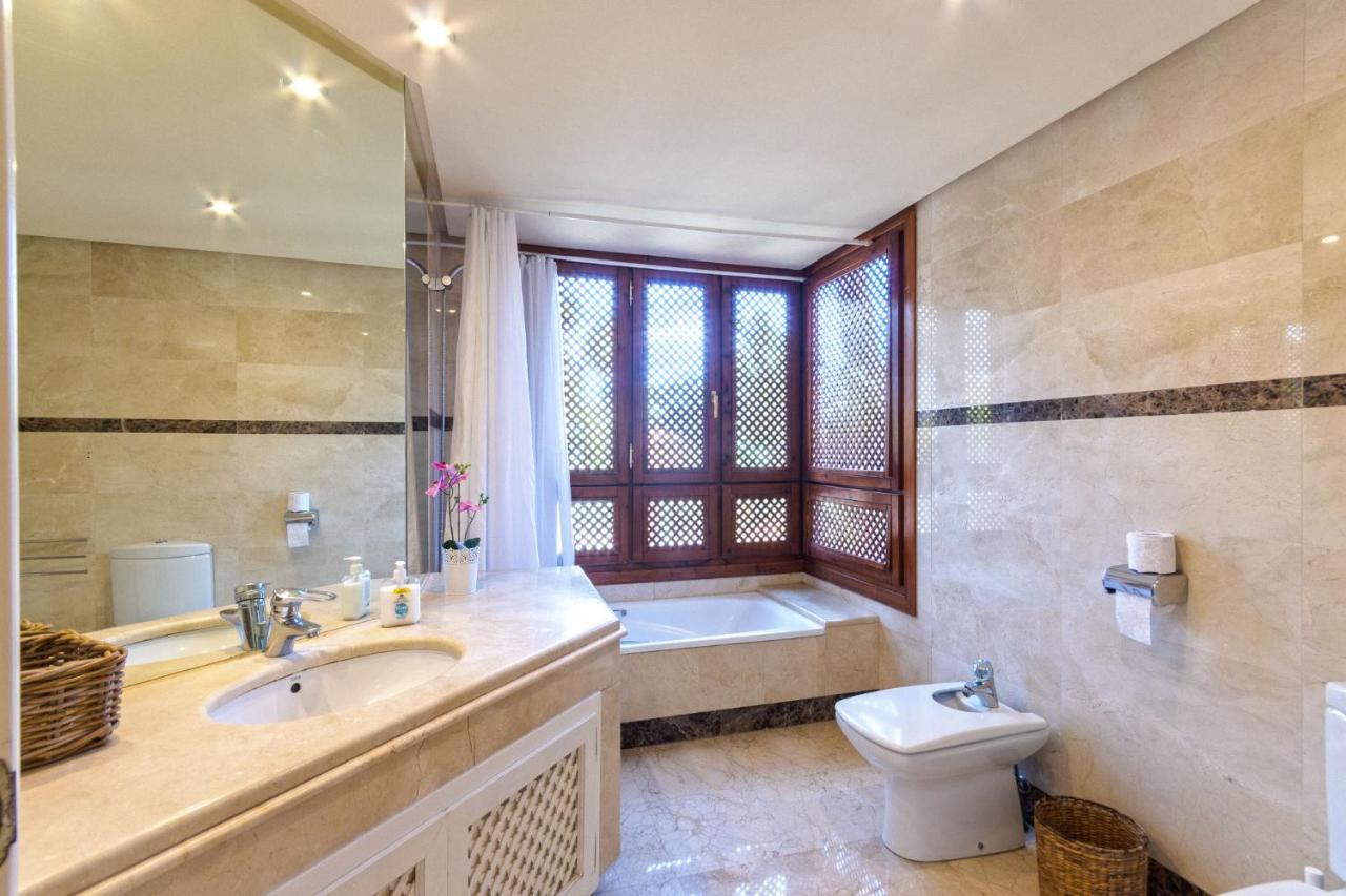 Apartment La Alzambra, Puerto Banus Marbella